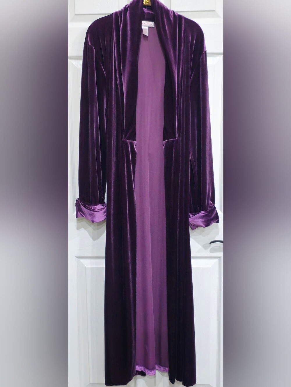 Oscar de la Renta Long Velvet Robe in Deep Purple - Picture 3 of 5